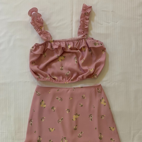 Aritzia - Sunday best - Picture 6 of 10